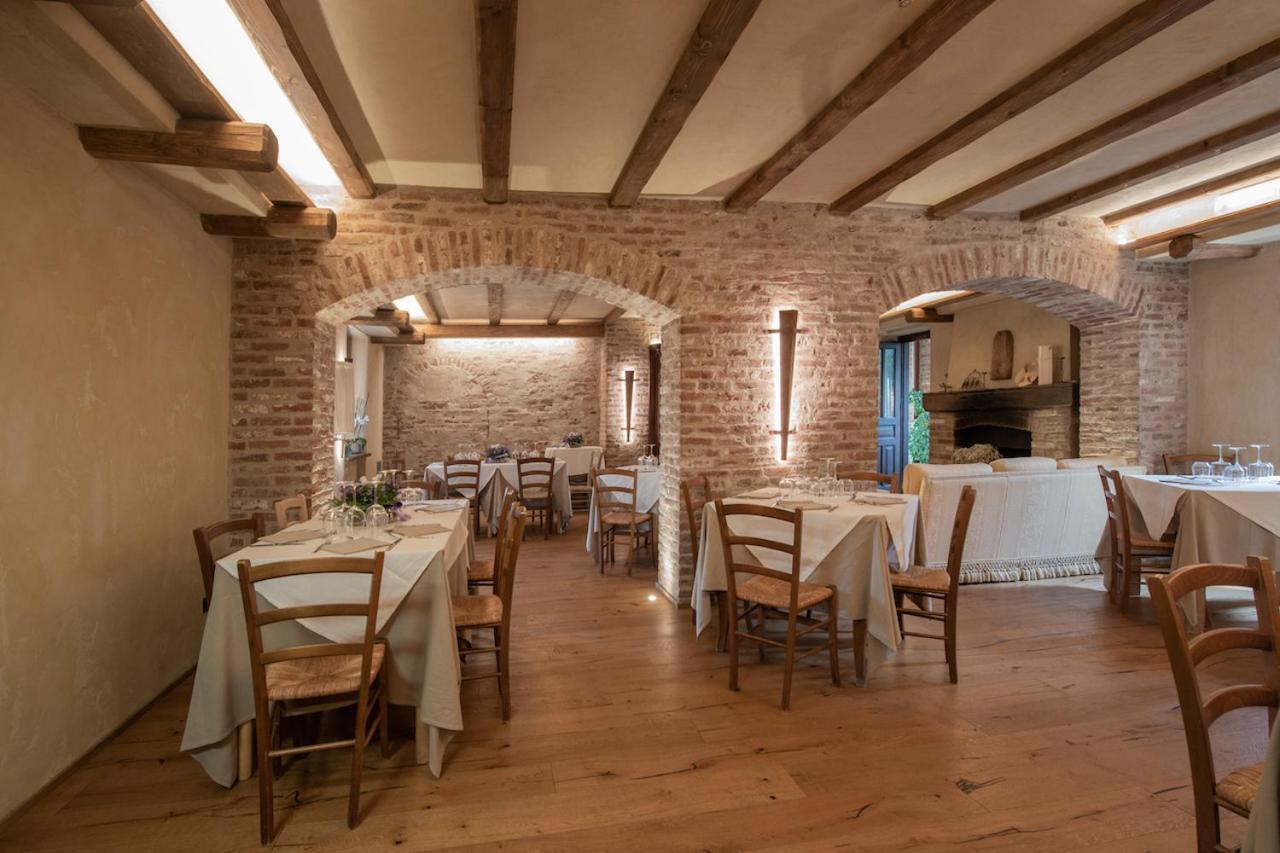 La Locanda Del Nocciolo Novello Eksteriør billede