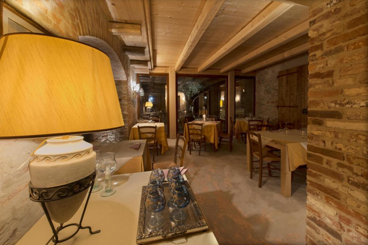 La Locanda Del Nocciolo Novello Eksteriør billede